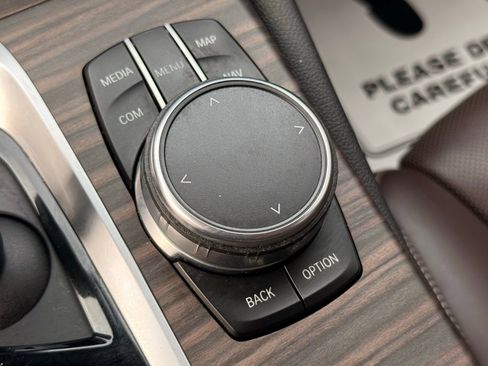 Used 2017 BMW 540i xDrive 540i xDrive image 27