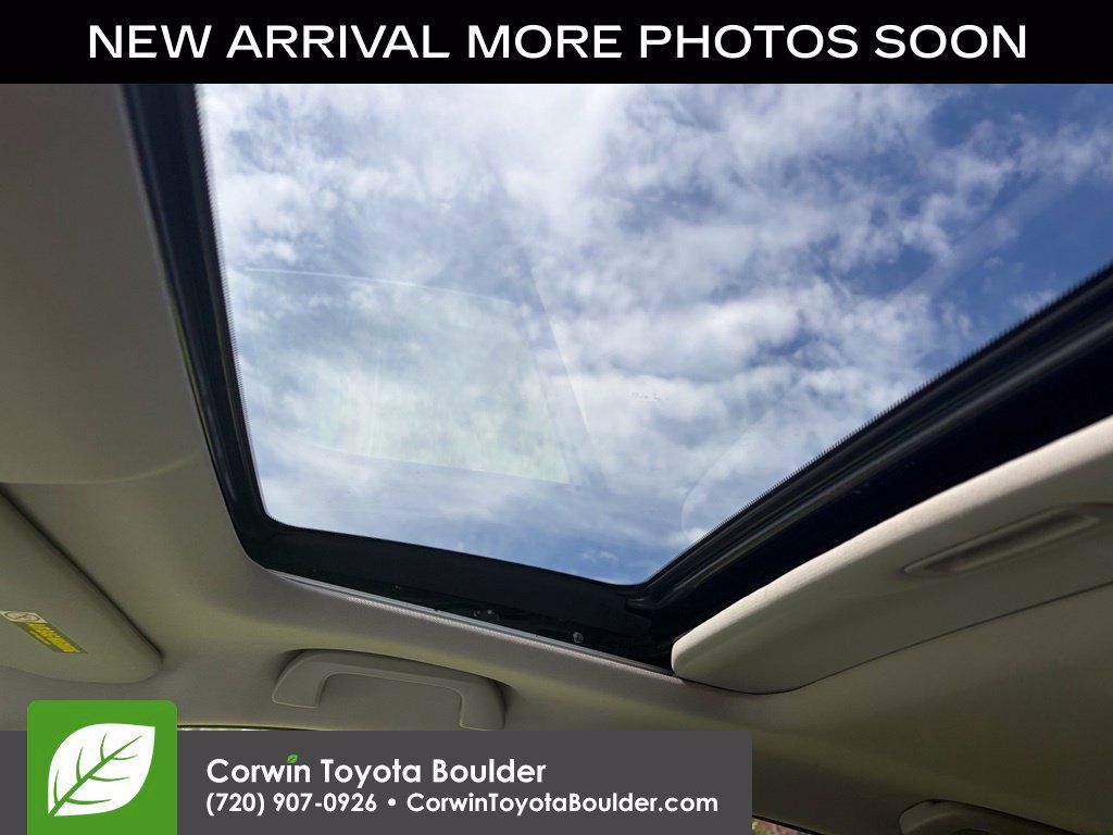 Used 2011 Honda CR-V EX-L image 12