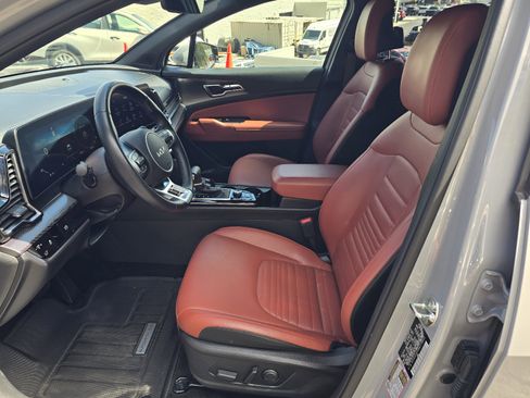 Used 2024 Kia Sportage SX image 11