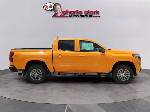 New 2025 Chevrolet Colorado LT w/ LT Convenience Package image 6