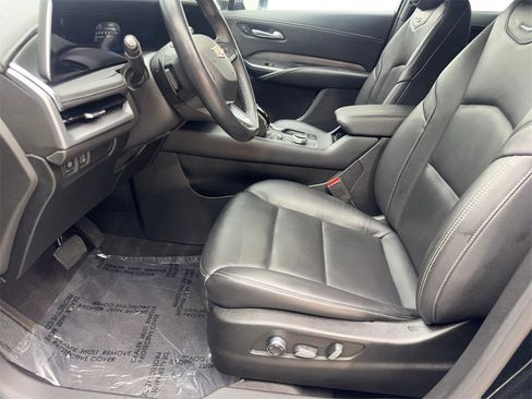 Used 2024 Cadillac XT4 Premium Luxury image 26