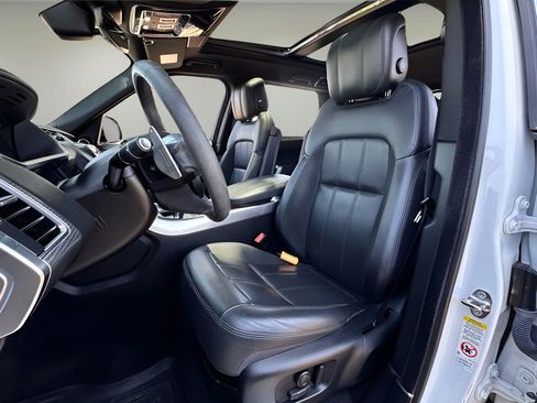 Used 2019 Land Rover Range Rover Sport HST AWD/4WD image 5