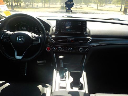 Used 2021 Honda Accord Sport image 16