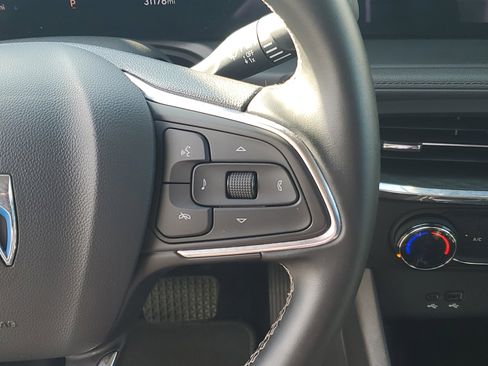 Used 2025 Buick Encore GX Preferred image 27
