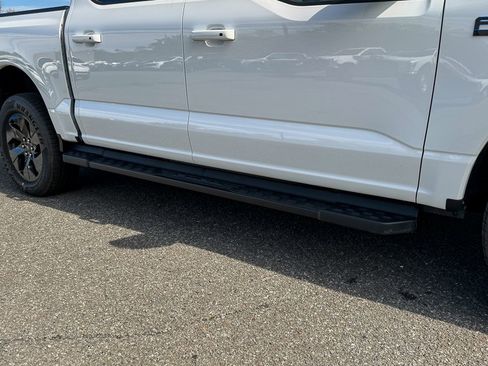 New 2025 Ford F150 Lightning Lariat image 11