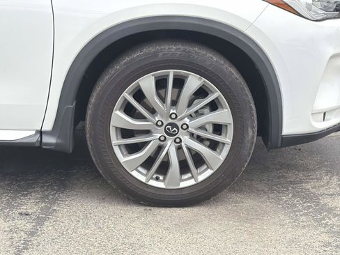 Used 2023 INFINITI QX50 Luxe image 32