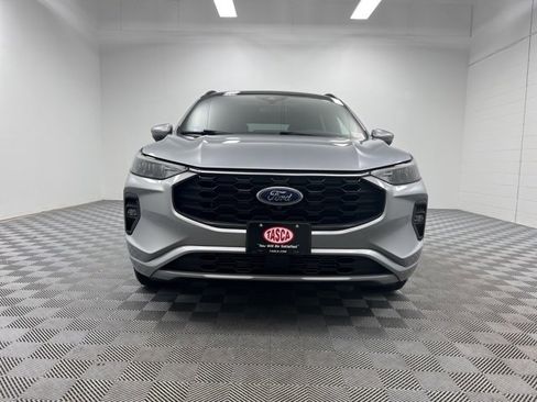 Used 2023 Ford Escape ST-Line Select w/ Tech Pack #2 image 2