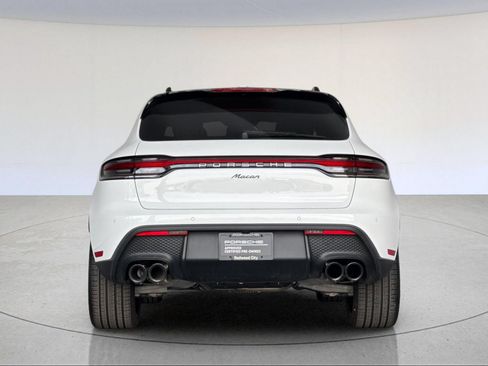 Certified 2026 Porsche Macan AWD/4WD image 7
