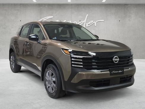Used 2026 Nissan Kicks S FWD image 2