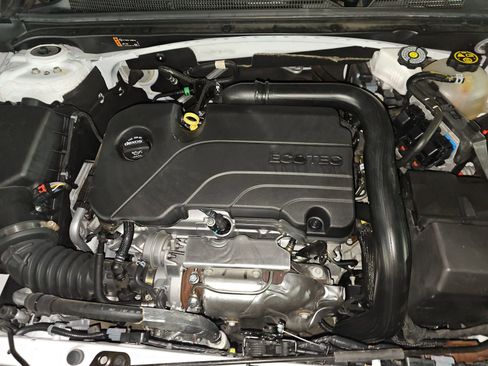 Used 2024 Chevrolet Malibu LT image 22