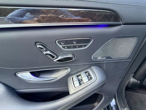 Used 2016 Mercedes-Benz S 550 4MATIC Sedan image 31