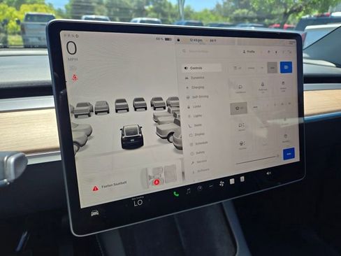 Used 2023 Tesla Model Y Long Range AWD/4WD image 24