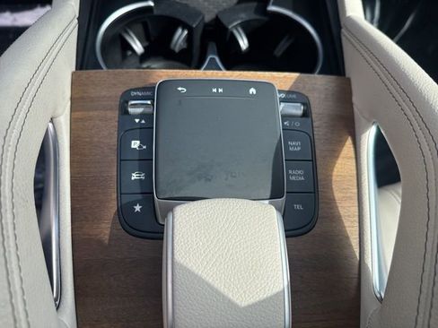 Used 2024 Mercedes-Benz GLE 450 4MATIC image 27
