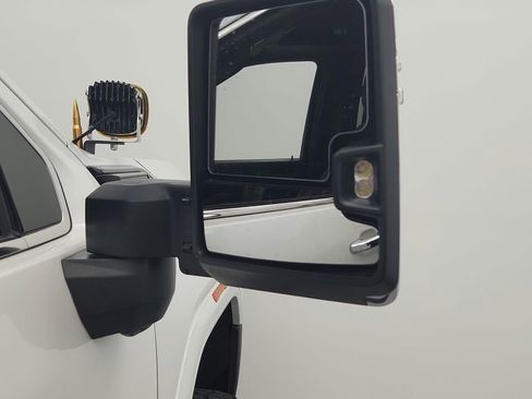 Used 2024 GMC Sierra 3500 Denali Ultimate image 22