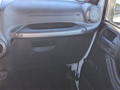 Used 2017 Jeep Wrangler Unlimited Sport w/ Connectivity Group image 17