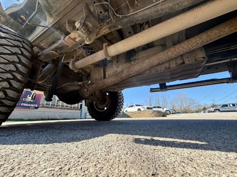 Used 2012 Ford F250 Lariat w/ Lariat Interior Pkg image 19