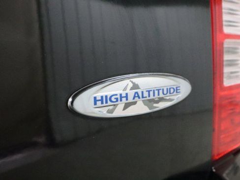 Used 2015 Jeep Patriot High Altitude image 21