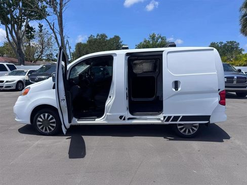 Used 2019 Nissan NV200 SV FWD image 14