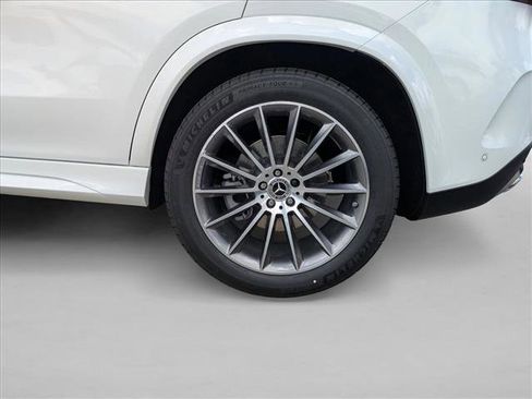 New 2026 Mercedes-Benz GLE 450 4MATIC image 9