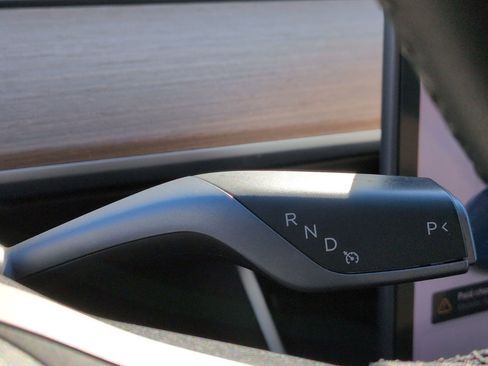 Used 2020 Tesla Model 3 Long Range image 26