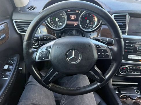 Used 2016 Mercedes-Benz GL 450 4MATIC image 12