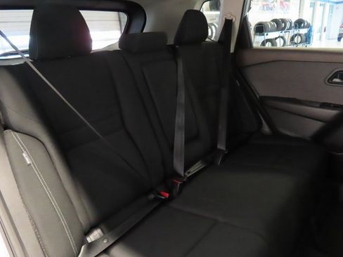 Used 2023 Nissan Rogue S image 26