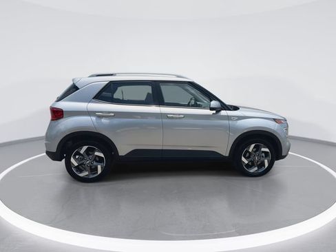 New 2026 Hyundai Venue SEL FWD image 9