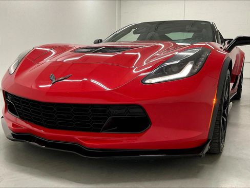Used 2016 Chevrolet Corvette Z06 w/ 3LZ Preferred Equipment Group RWD image 42