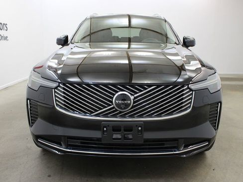 Certified 2025 Volvo XC90 B6 Plus image 7