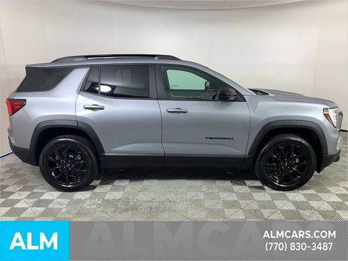 Used 2026 GMC Terrain Elevation w/ Black Edition image 10