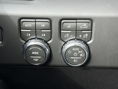 New 2026 GMC Sierra 2500 AT4 w/ AT4 Premium Plus Package AWD/4WD image 22
