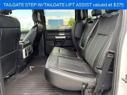 Used 2019 Ford F150 Lariat w/ Equipment Group 502A Luxury AWD/4WD image 15