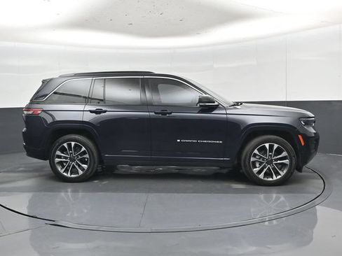 Used 2024 Jeep Grand Cherokee Overland w/ Adv Protech Group III AWD/4WD image 2