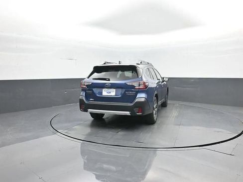 Used 2022 Subaru Outback Touring XT AWD/4WD image 7