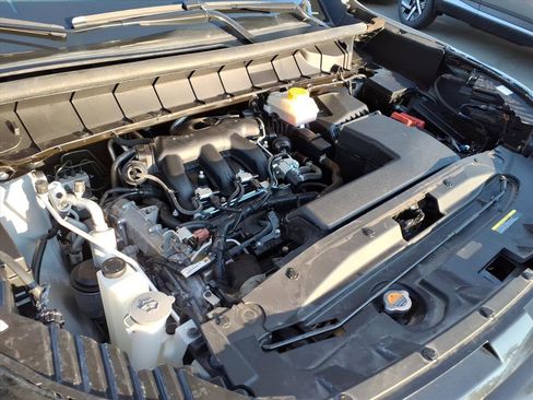 Used 2023 Nissan Pathfinder SV image 18