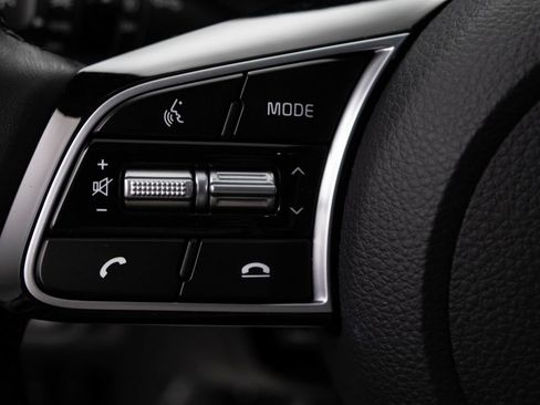 Used 2022 Kia Seltos Nightfall Edition image 16