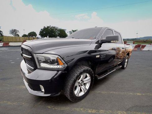 Used 2017 RAM 1500 Express w/ Black Ram 1500 Express Group RWD image 5