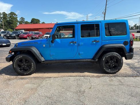Used 2016 Jeep Wrangler Unlimited Sport AWD/4WD image 3