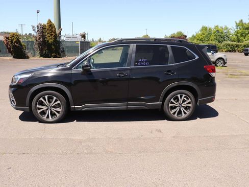 Used 2019 Subaru Forester Limited AWD/4WD image 8