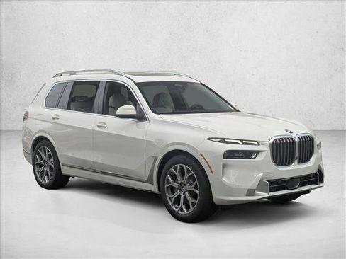 New 2026 BMW X7 xDrive40i w/ Premium Package image 7