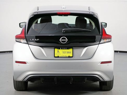 Used 2025 Nissan Leaf S image 43