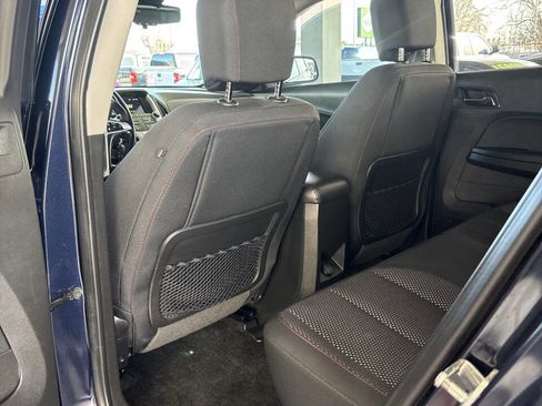 Used 2017 Chevrolet Equinox LT w/ Convenience Package image 16