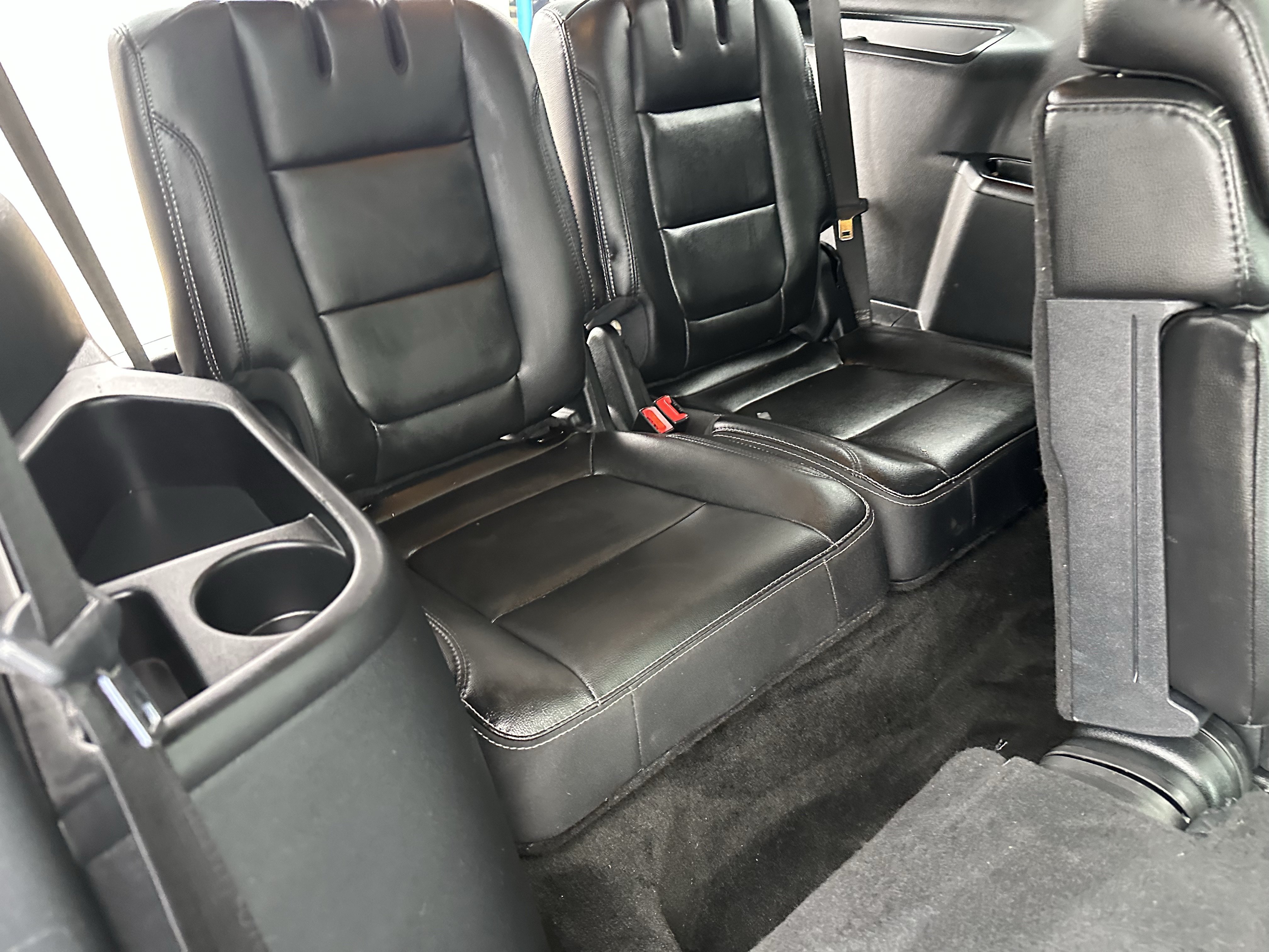 Used 2018 Ford Explorer Limited FWD image 9