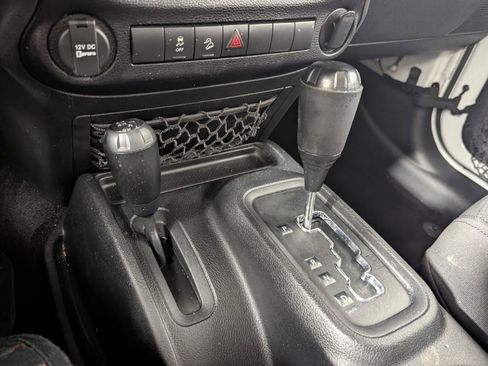 Used 2016 Jeep Wrangler Sport image 20