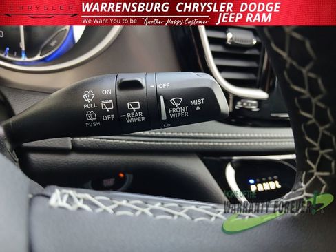 New 2026 Chrysler Pacifica Select image 16