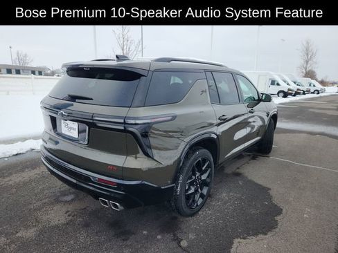 Used 2024 Chevrolet Traverse RS image 9