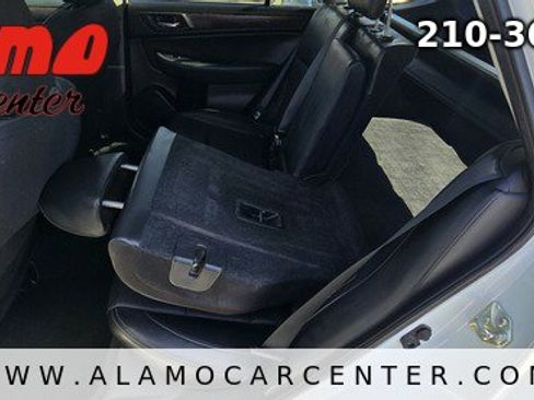 Used 2015 Subaru Outback 2.5i Limited image 32