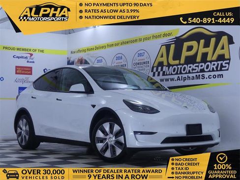 Used 2023 Tesla Model Y AWD image 1
