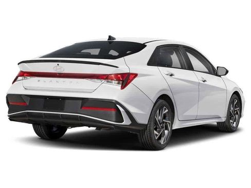 Certified 2025 Hyundai Elantra Sport FWD image 37