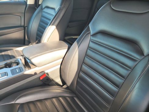 Used 2024 Ford Edge SEL image 15